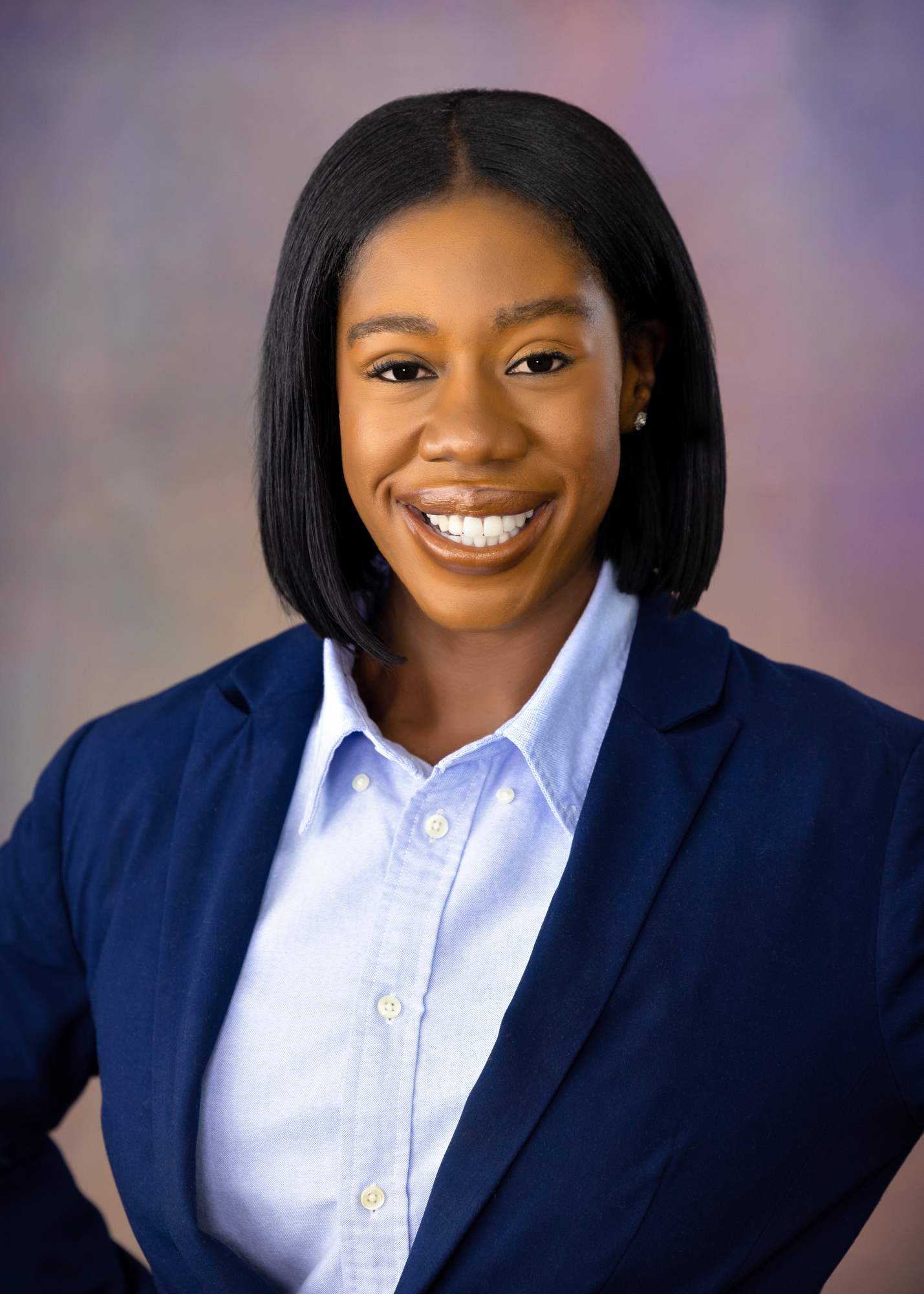 headshot of Gisa Simmons