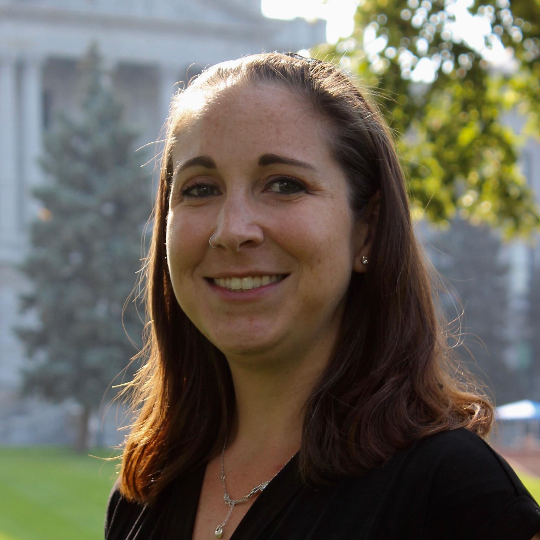 Karen Wainscott Headshot
